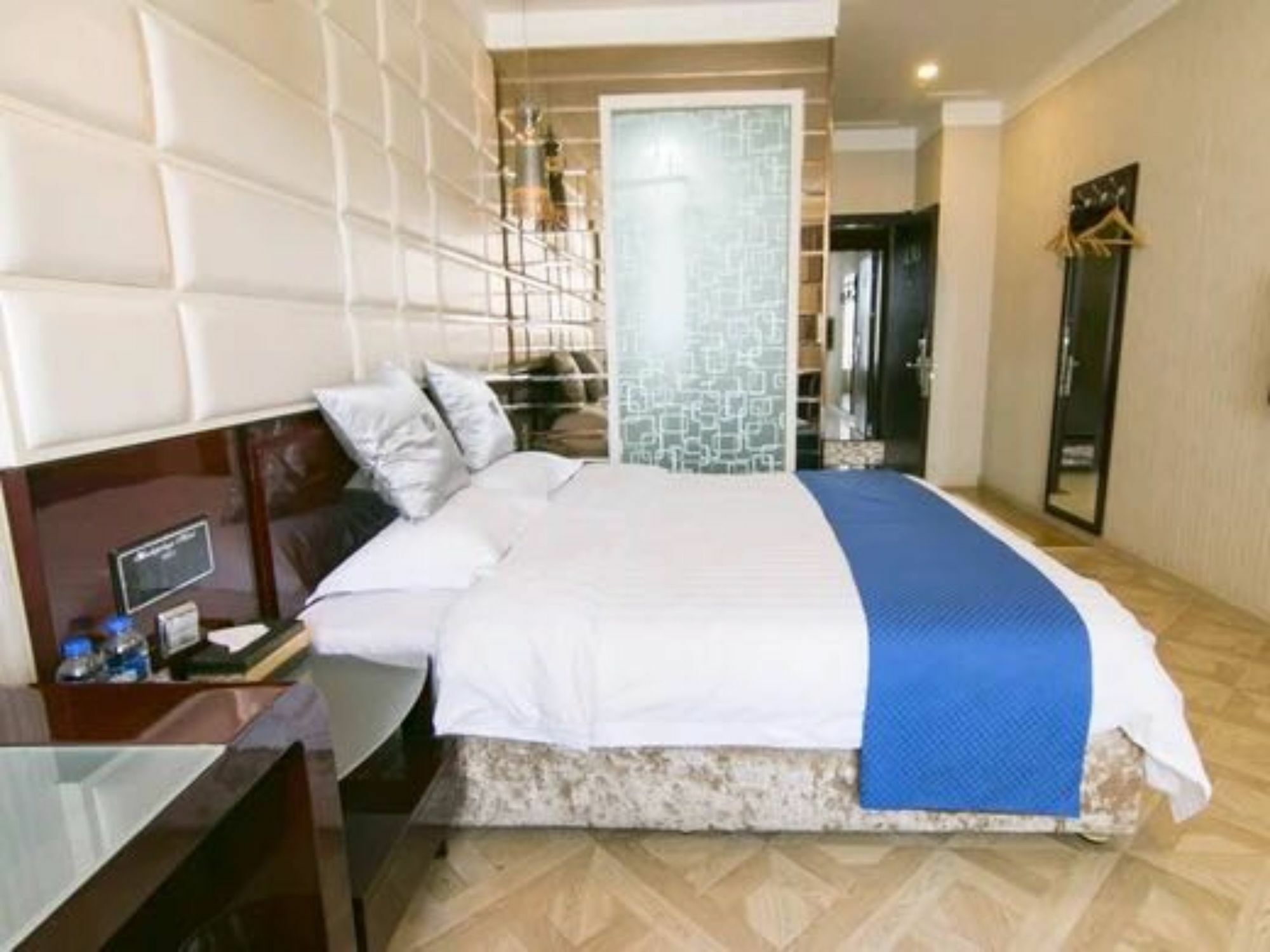 Tianjin Bindao Business Hotel Pinhaj Kültér fotó